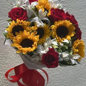 Rosas y Girasoles
